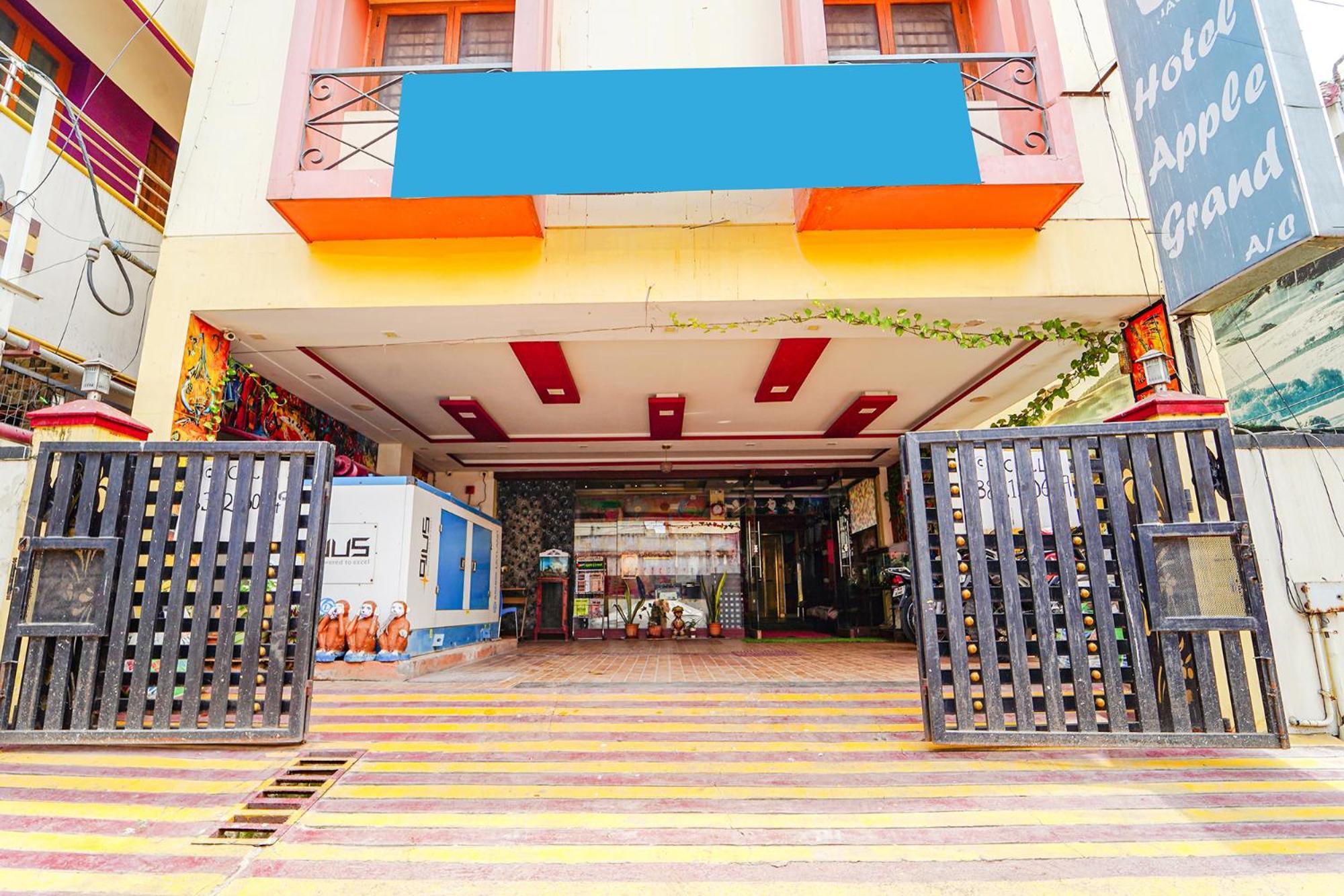 Fabexpress Apple Grand - 200M From Our Lady Of Fatima Church Coimbatore Esterno foto